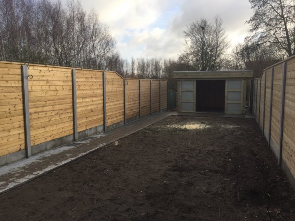 Afsluitingen met blokhut schermen Ieper - Deplaecie Ieper